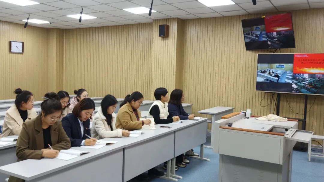 奧威亞助力魯疆千里共建，云端課堂促進文化潤疆.jpg